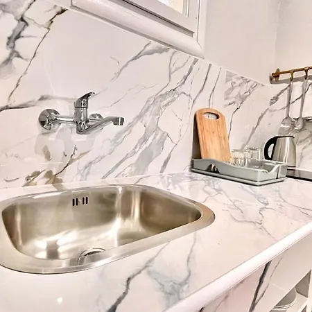 Hotel apartamentowy Nine Muses Kávos