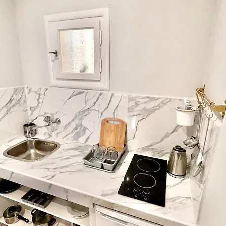 Nine Muses شقة فندقية Kávos