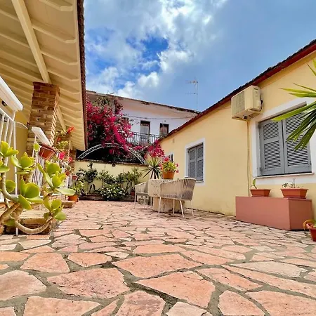 Nine Muses شقة فندقية 4*